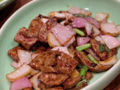 京葱爆猪肝-虎哥私房菜(馒头山店)