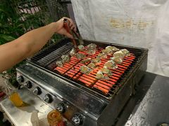 -蚝哥花姐湛江烤生蚝(美丽湾市场店)