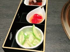-铭牛烧肉·和牛海鲜自助(高新月牙湖店)