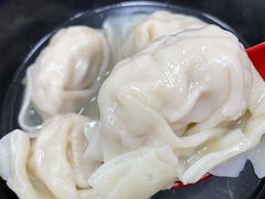 三鲜大馄饨-万寿斋(山阴路店)