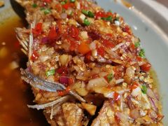 老坛剁椒蒸鲜活鱼头-遇见湘·地道湖南菜(云门店)