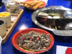 -马路边边串串香(苗栗路店)