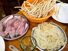 -泸州酸菜豆花火锅川师店