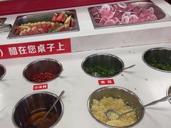 -渝里重庆火锅(航天城店)