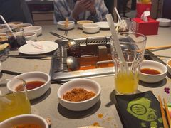 -海底捞火锅(新松江路店)