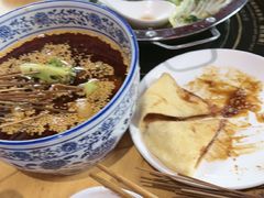 -大众跷脚牛肉馆·非遗传承单位(峨眉山店)