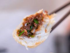 -李与白包子铺(桐梓林店)