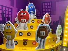 -m豆巧克力世界(上海世茂广场店)