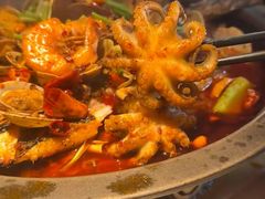 -鸣记脆皮烤鱼·海鲜烤鱼(三八广场店)