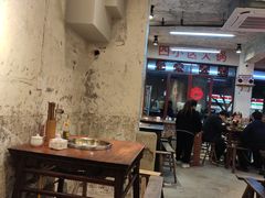 -四小区火锅·巷子里的重庆火锅(花照壁店)