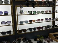 -三叶眼镜城(八佰伴店)