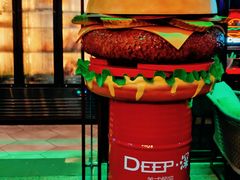 -DEEP·深美式餐吧(五棵松华熙LIVE店)