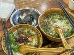 -正宗李家土鸡米线店