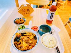 山城麻辣素香锅-轻蔬不用等·素食(江苏路店)