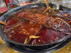 -正南齊北重庆老火锅(光华村直营店)