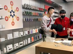 -Apple零售店(华贸购物中心店)