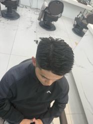 -尤司男士国潮理发馆