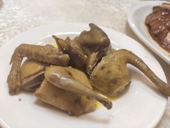 盐焗乳鸽-新东城喜宴海鲜酒家(同德店)
