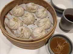 蟹粉蟹膏小笼双拼-馋三尺蟹粉小笼(人民广场店)