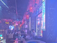 -喜鹊音乐酒馆(西街店)