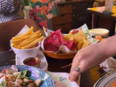 -Famous肥猫墨西哥音乐餐吧(五棵松华熙LIVE店)