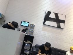 -SIX Hair Consultant