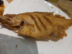 炸偏口鱼-方城小吃店