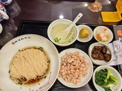 -百年老字号·观振兴蟹黄面·三虾面·苏式面(观前街富仁坊巷店)