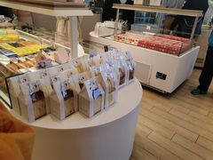 零售区-好利来(南京路一店)
