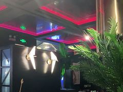 -宿醉意大利餐厅(老车站1970文创园店)