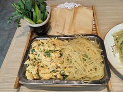 -小船渔村•大连菜•大连焖鱼(黄河路店)
