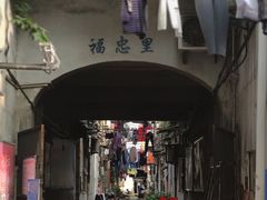 -肥肥虾庄·金牌油焖大虾(杨园滨江时代walk店)