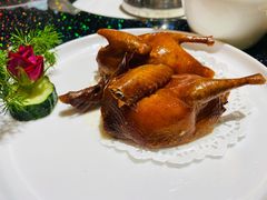 金牌脆皮乳鸽-味可道美食坊(福基路店)