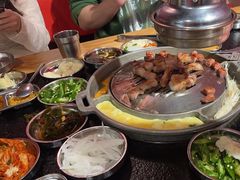 -哈哈碳都·牛肋条无限自助烤肉(宝龙店)