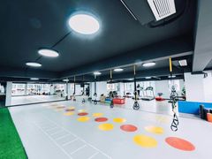 -越·健身工作室(华尔兹广场写字楼B栋店)