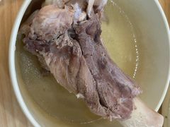 肉骨头-周震馄饨