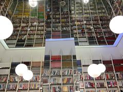 -钟书阁(松江泰晤士小镇店)