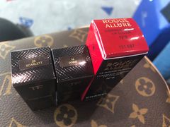 -中免(澳门机场免税店)