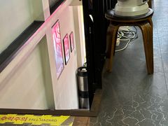 -BHC炸鸡(明洞总店)