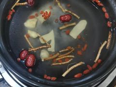 -濠轩阁特色生蚝火锅总店