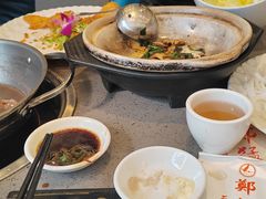 -郑猛记石岐鸽主题餐厅(长江店)