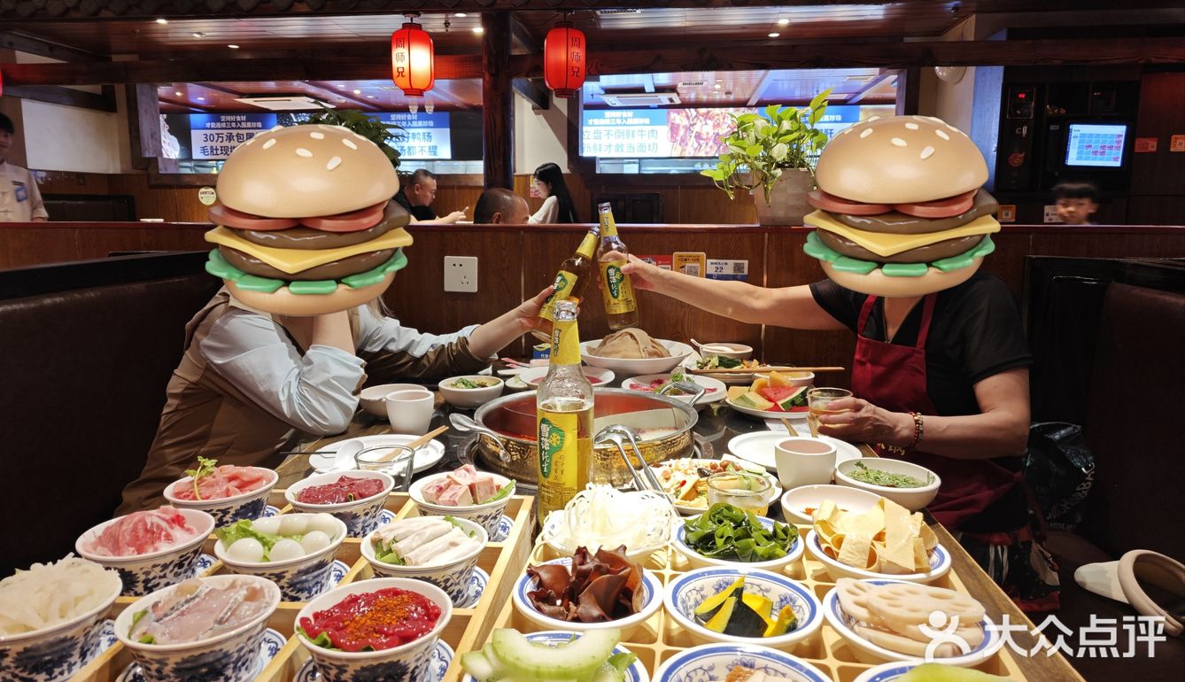 吃火锅啦,有谁不来?