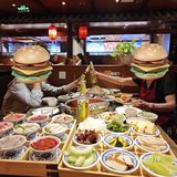 吃火锅啦,有谁不来?