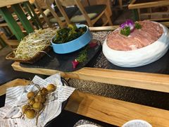 -鹿鸣山草本茶香火锅(园西路店)