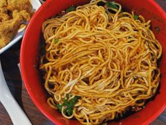 -爆炸头阿姨小四川正宗川味小吃(无任何分店)