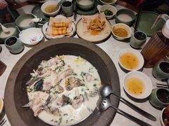 -鲜潭蒸汽石锅鱼(五道口购物中心店)