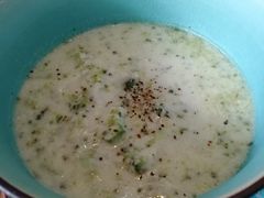 西蘭花奶油濃湯-蓝壁虎咖啡酒馆