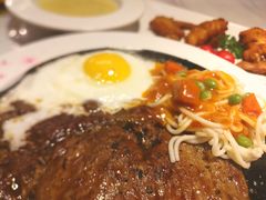 -豪客来牛排(中央花苑店)