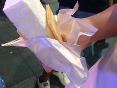 -詹爷爷乌节路街头冰淇淋