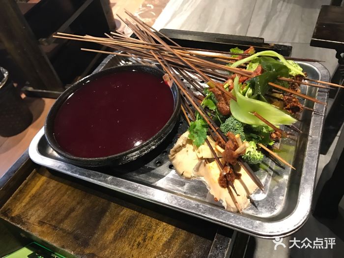 百味记小郡肝罐罐串串香(永安道总店)鲜鸭血图片 - 第1张